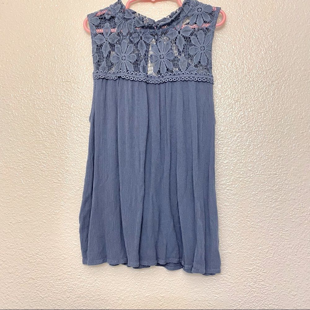 Wallflower Slate blue lace tank top sleeveless blouse-M